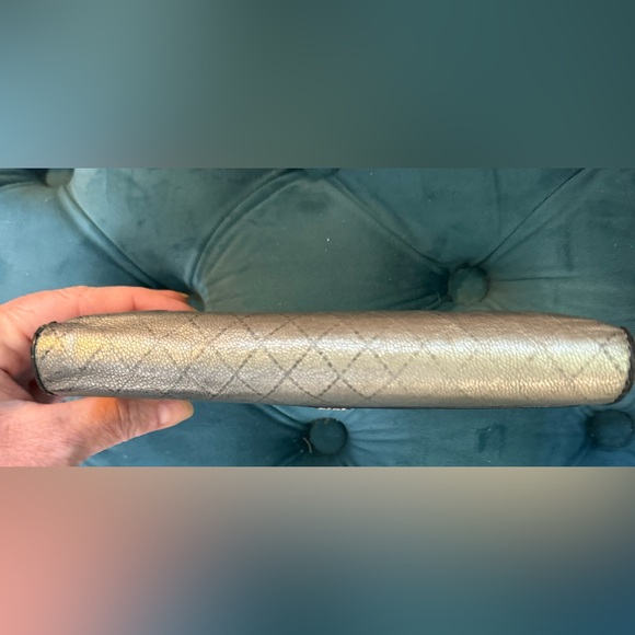 CHANEL Bicolore Leather Long Trifold Wallet Purse - Picture 7 of 10